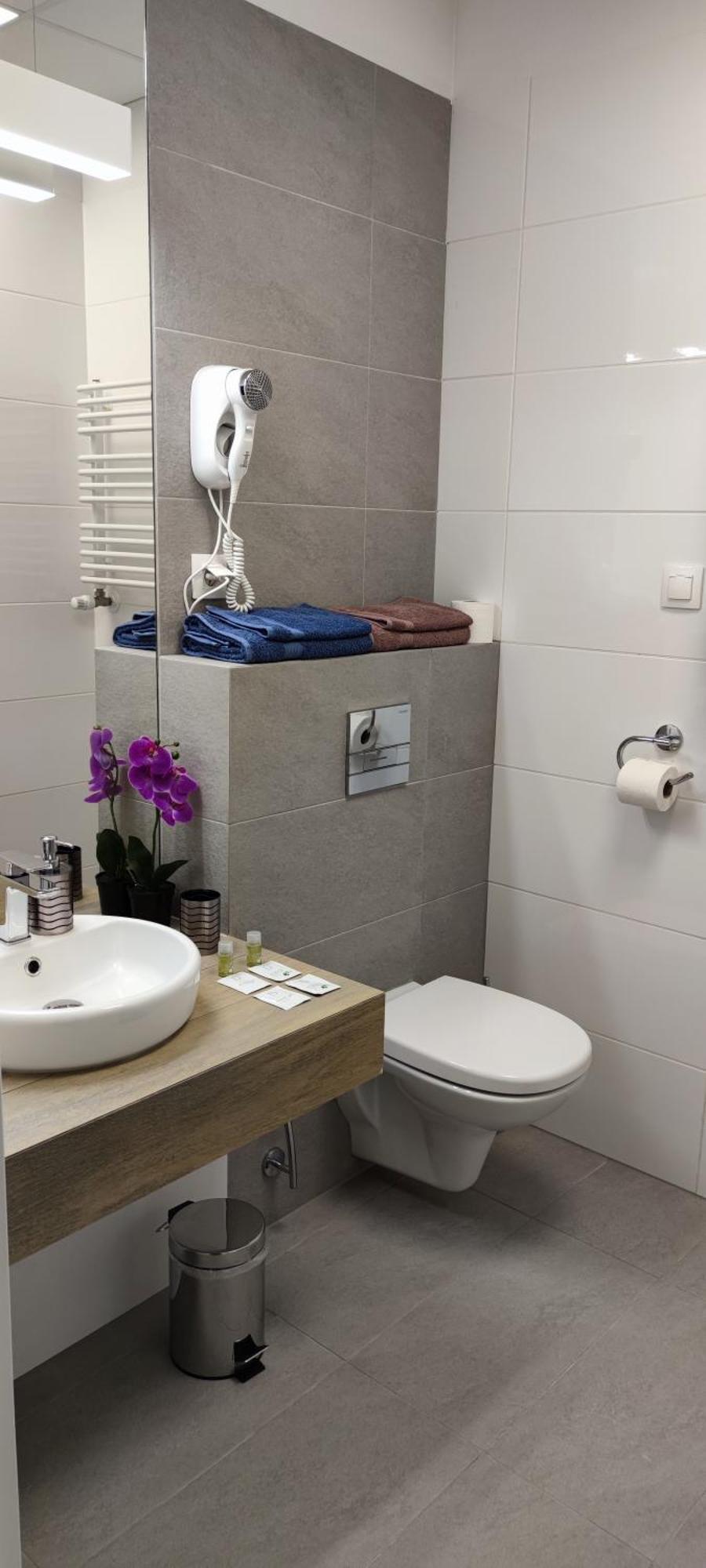 Apartamenty Comfort Na Alejach Jerozolimskich Warsaw Ngoại thất bức ảnh